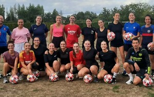 Les filles débarquent sur le terrain…