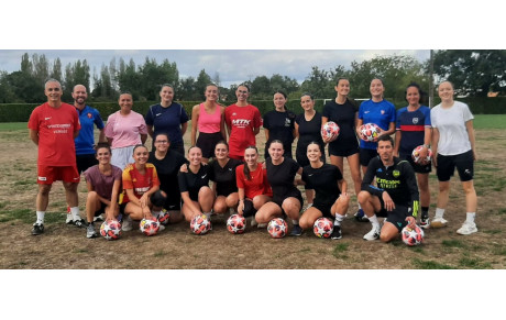 Les filles débarquent sur le terrain…